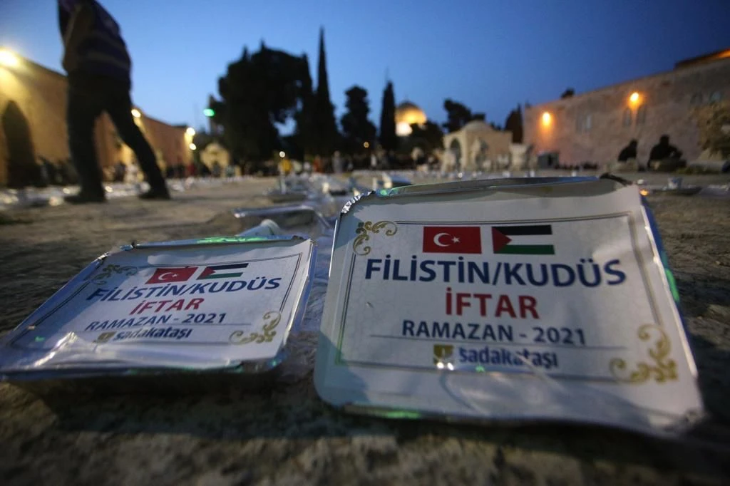 Sadakataşı Kudüs’e destek oluyor